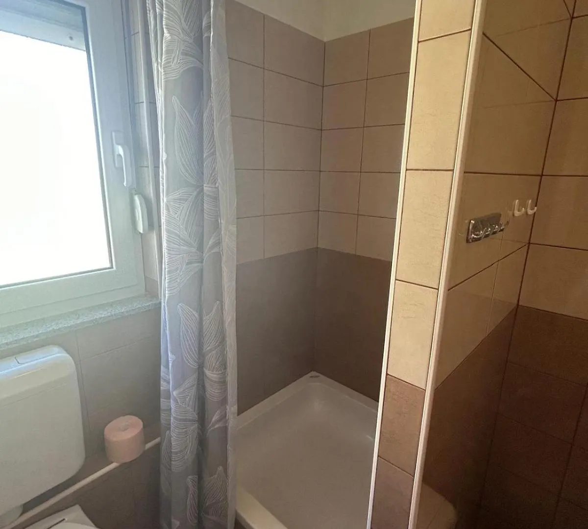 Lipa Apartman ザダル