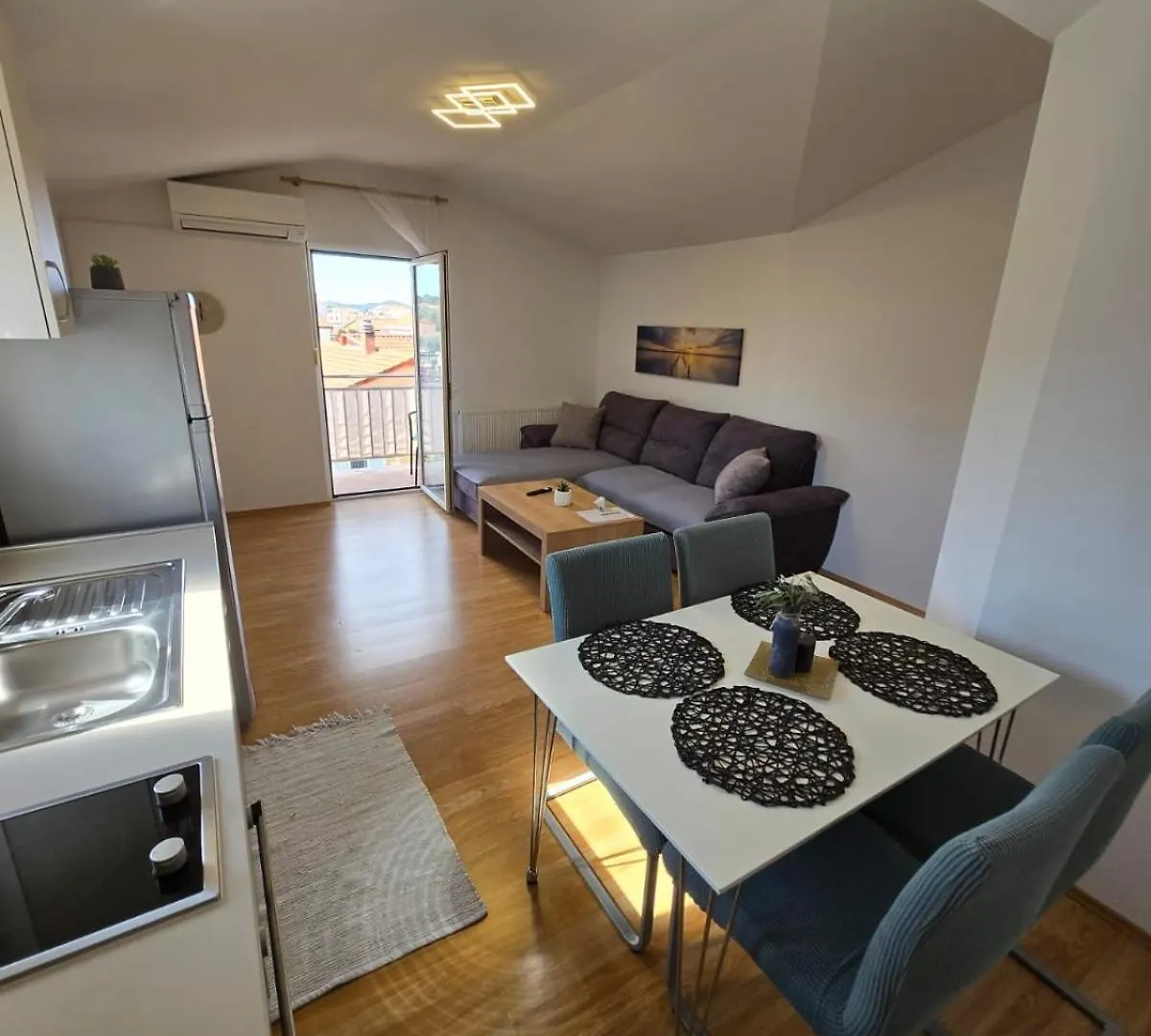 Lipa Apartman ザダル 0*,  クロアチア